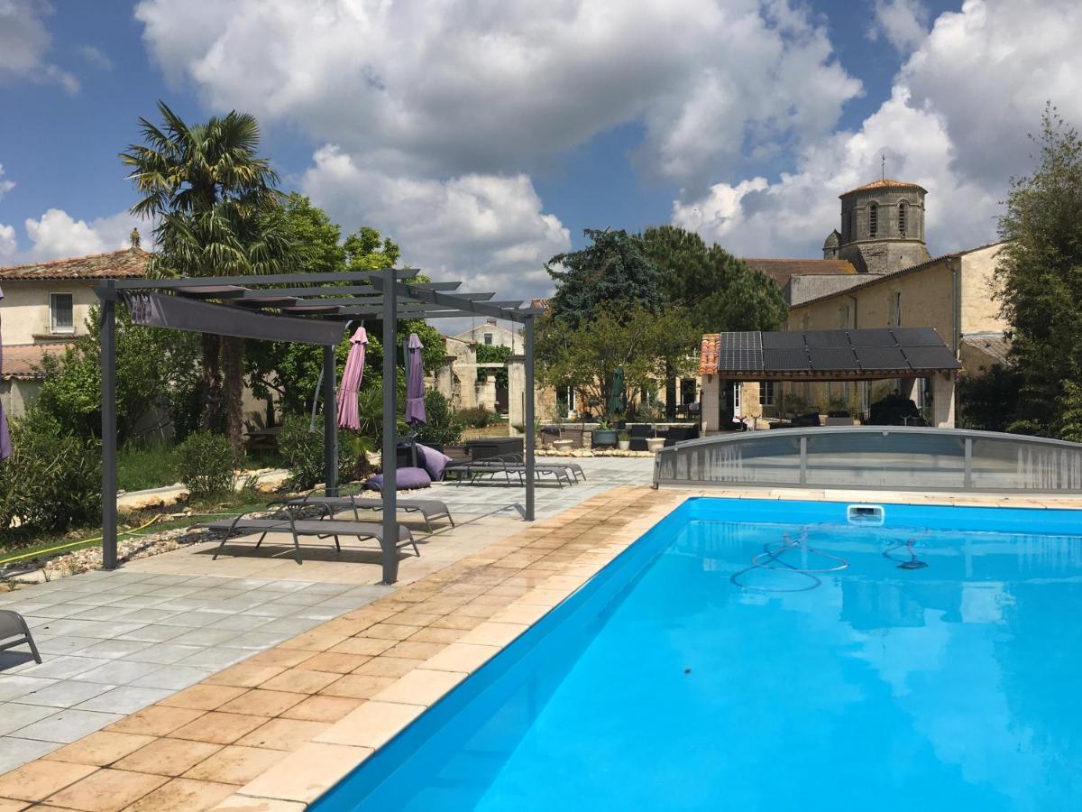 Gites Jardin-Darcy - Piscine Au Sel Bois Εξωτερικό φωτογραφία