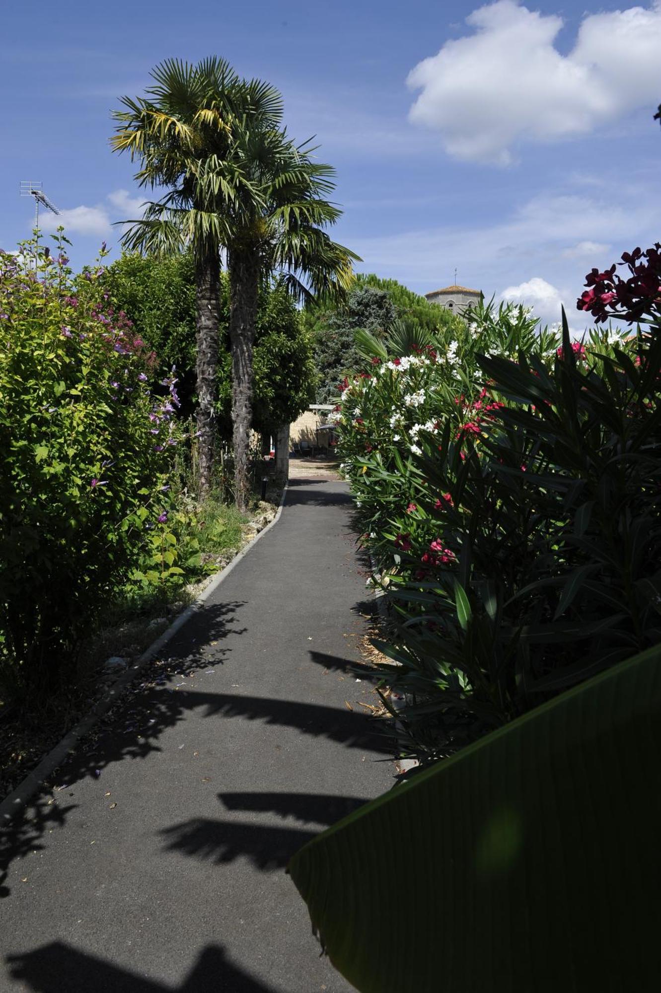 Gites Jardin-Darcy - Piscine Au Sel Bois Εξωτερικό φωτογραφία